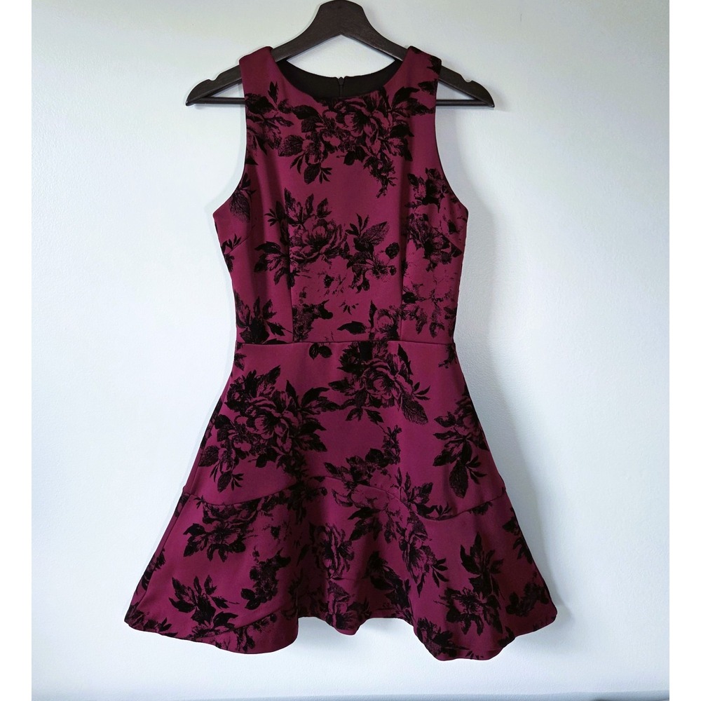 Design Lab Lord & Taylor Burgundy Blk Velvet Floral Burnout Fit & Flare Dress M